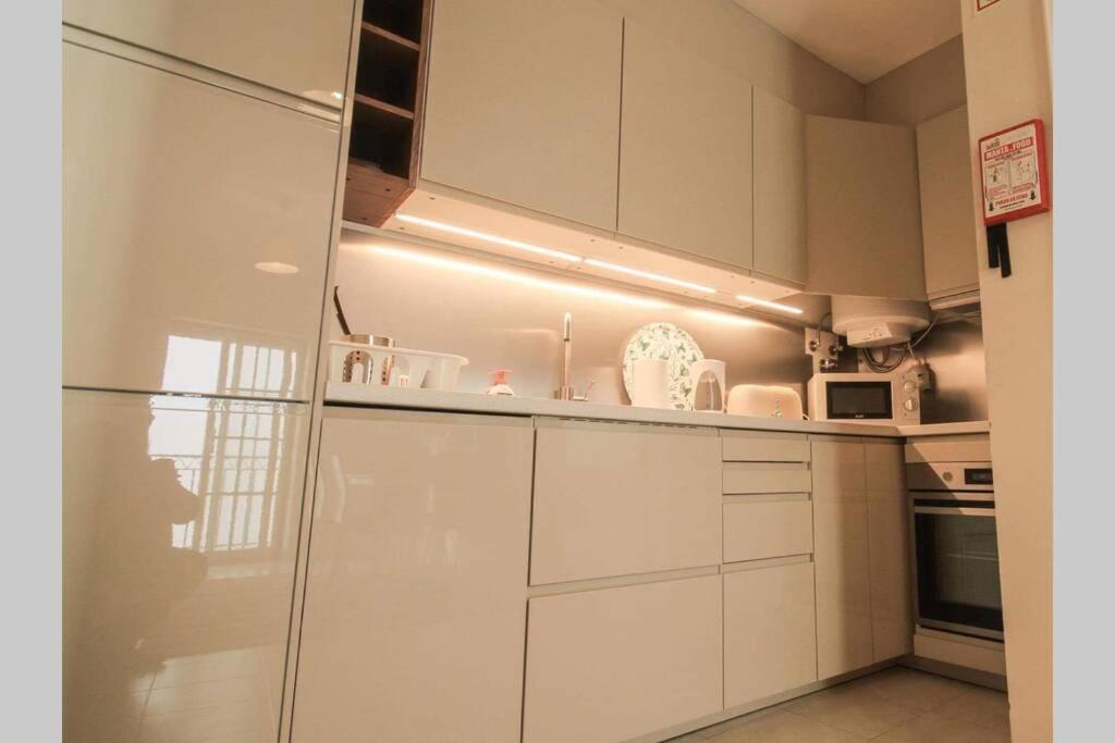 Townhouse W Beautiful Terrace - 360 Degrees Views! Apartment Lagos Bagian luar foto